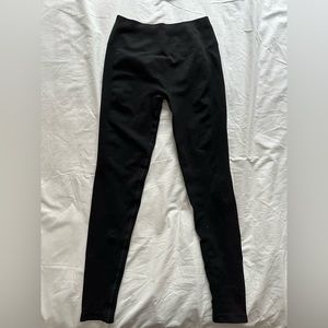 Black Alphalete Scrunch-Butt Leggings